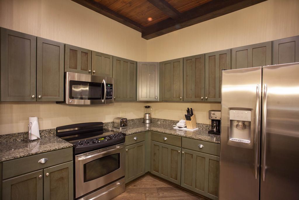 Club Wyndham Glacier Canyon Wisconsin Dells Room photo