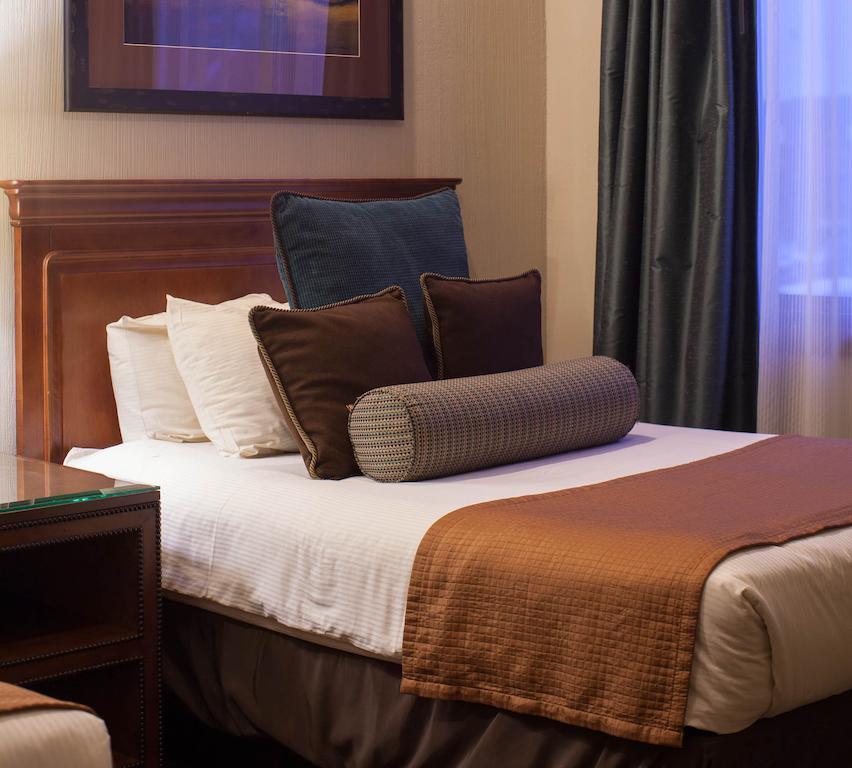 Club Wyndham Glacier Canyon Wisconsin Dells Room photo