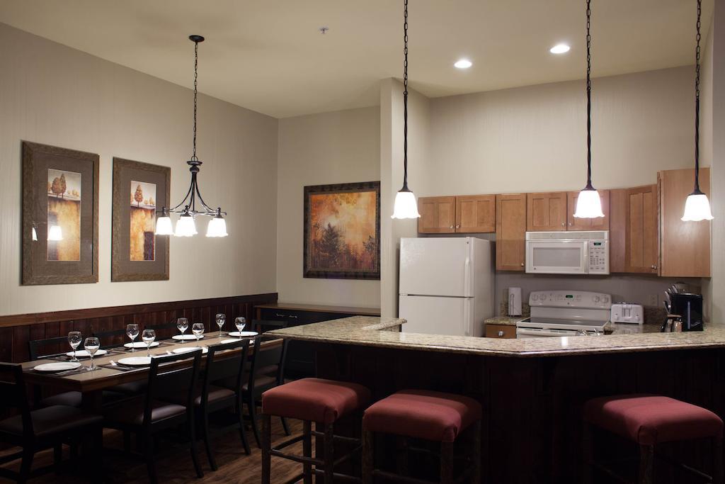Club Wyndham Glacier Canyon Wisconsin Dells Room photo